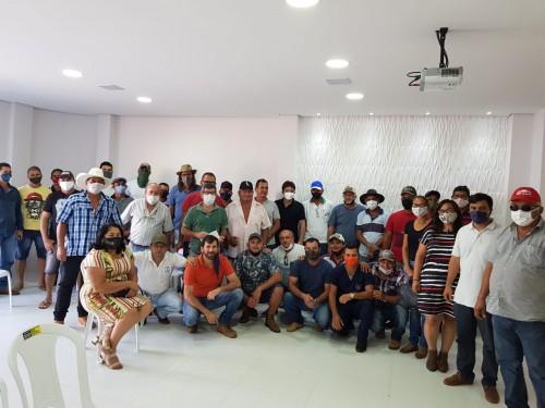 Atividade de pecuária ganha força em Itacoatiara com a criação de cooperativa