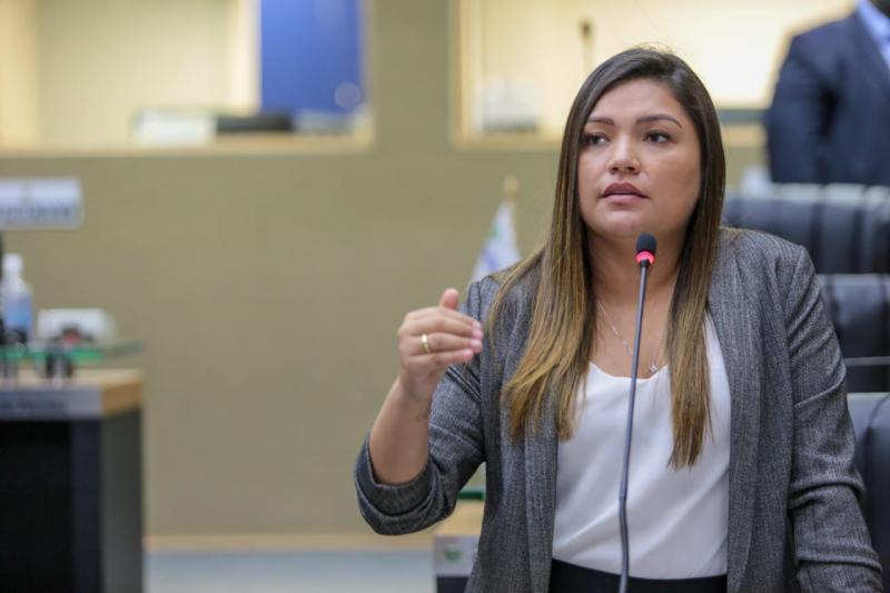 Joana Darc desmente fakenews contra Delegada Geral Emília Ferraz