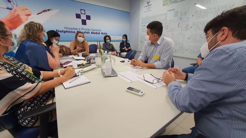Susam apresenta contratos do Hospital Delphina Aziz a membros da CPI da Saúde