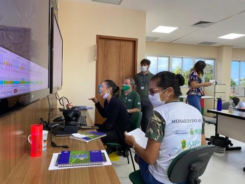 Sema, municípios e instituições federais debatem estratégias de enfrentamento às queimadas no sul do Amazonas
