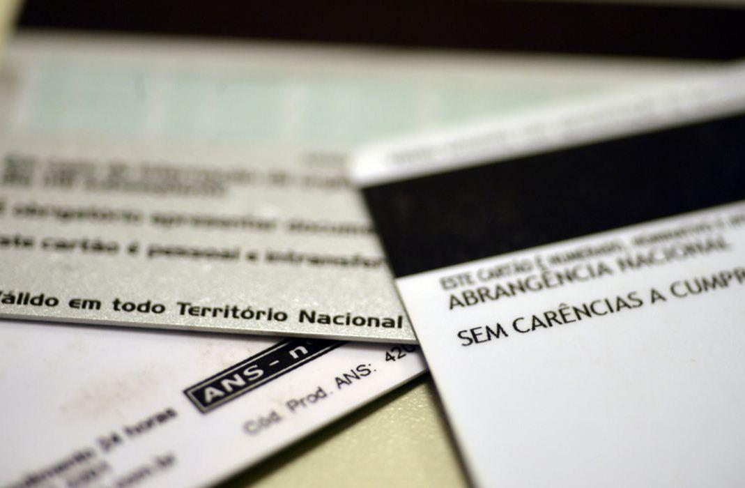 Planos de saúde vão cobrir exames para detecção do novo coronavírus Planos de saúde vão cobrir exames para detecção do novo coronavírus