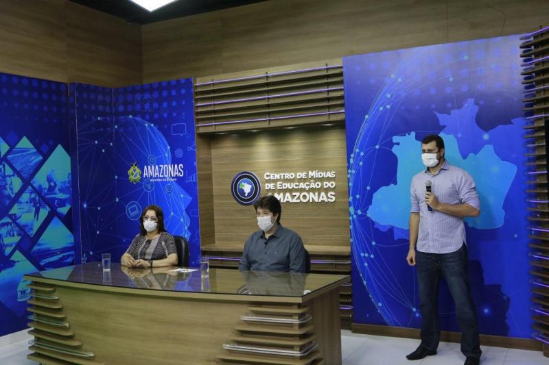 Governo do Amazonas disponibiliza testes rápidos de Covid-19 para 30 mil profissionais da educação