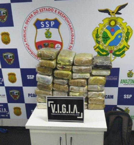 Base Arpão prende duas mulheres no município de Coari com 32 quilos de drogas