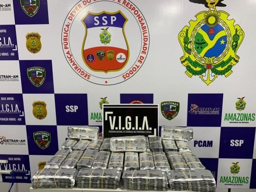 Peruano com R$ 380 mil em remédios abortivos é preso em Coari