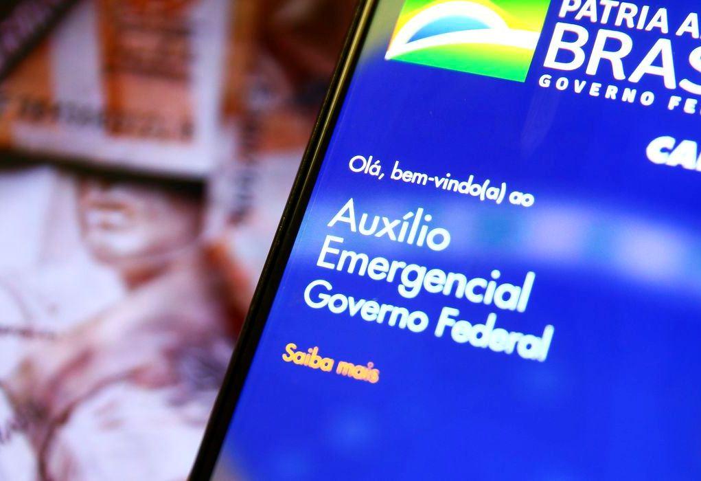 Caixa paga auxílio emergencial para 5,9 milhões de beneficiários