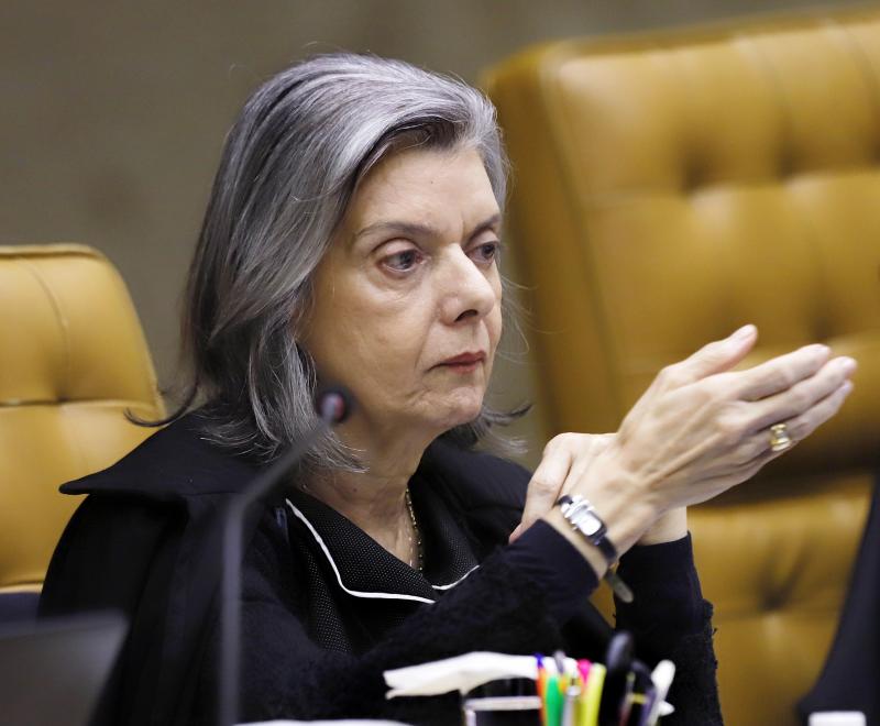 Cármen Lúcia vota para proibir Ministério da Justiça de elaborar dossiê contra antifascistas