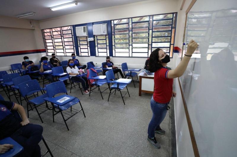 Secretaria de Educação convoca 14 professores aprovados em Processo Seletivo