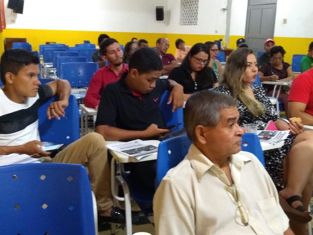 PT em Parintins quer barrar aliança com partidos bolsonaristas