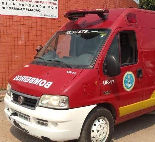 Corpo de Bombeiros faz atendimento emergencial de vítimas de vazamento de amônia em Iranduba