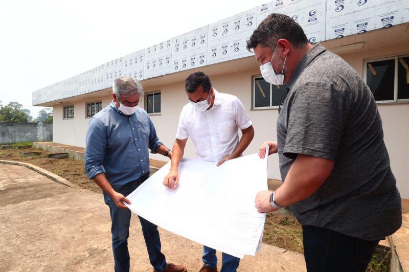 Wilson Lima destaca investimentos na BR-319 e nas áreas de saúde e educação em Matupi