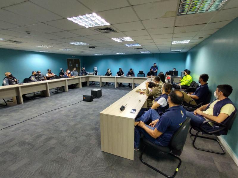 Vinte e quatro estabelecimentos são fiscalizados em ação da CIF neste sábado