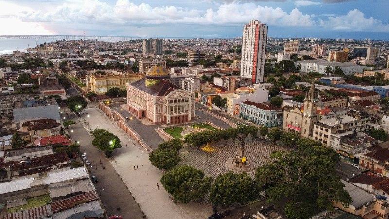 Teatro Amazonas recebe iluminação na cor da campanha ‘Setembro Amarelo’
