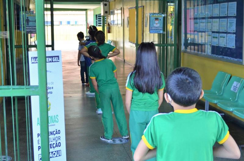 Maior escola estadual de Ensino Fundamental da zona norte retorna às aulas com protocolos de segurança