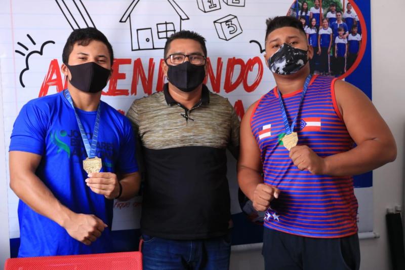 Jovens atletas de Barreirinha brilham em competição de atletismo realizada em Manaus