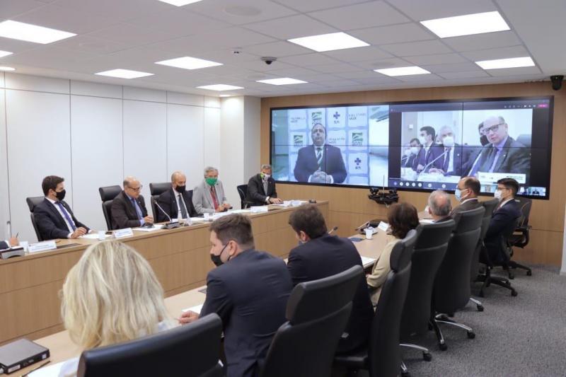 Wilson Lima se reúne com ministro da Saúde e trata de estratégias para vacinação contra Covid-19