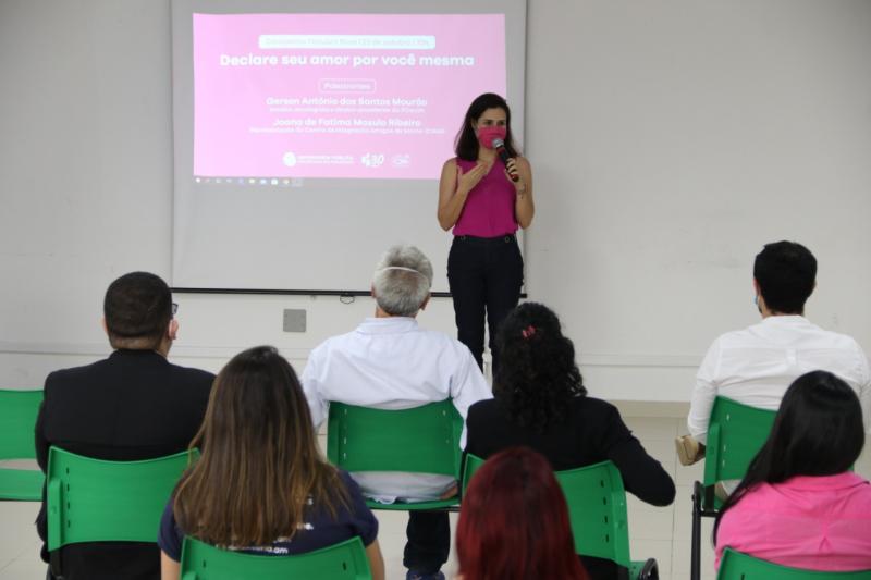 Evento na Defensoria Pública do Estado alerta para prevenção ao câncer de mama e de colo do útero
