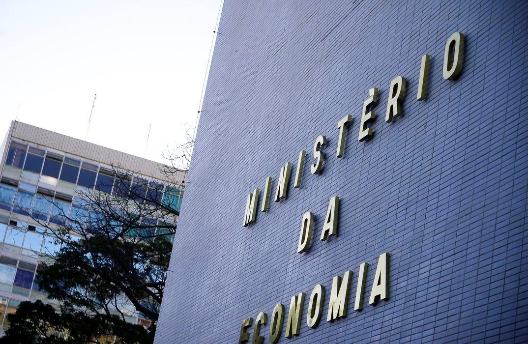 Governo federal pretende economizar R$ 97 milhões com licitação centralizada