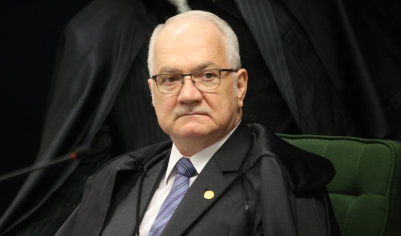 Fachin remete ao Plenário HC em que Lula busca anular condenação no caso do triplex
