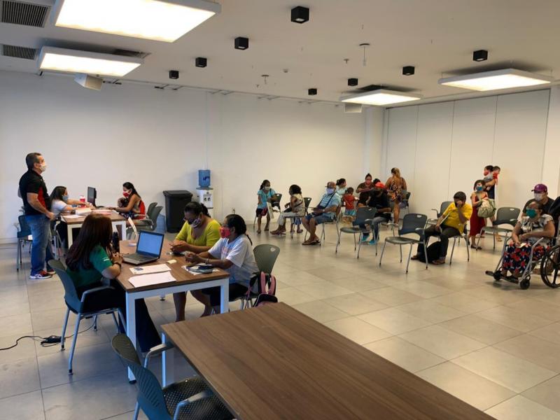 Governo do Amazonas paga 9ª parcela da bolsa-moradia aos moradores do Monte Horebe