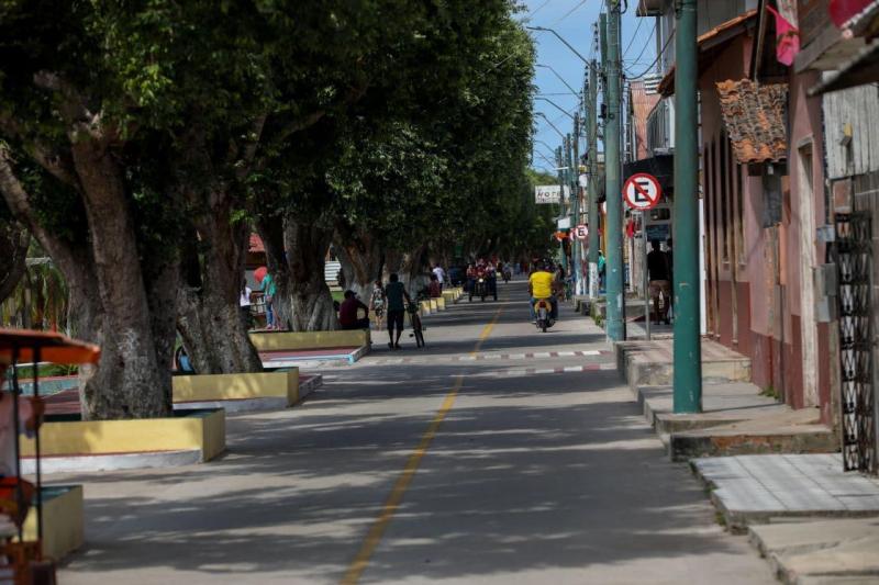 Governador Wilson Lima inaugura sistema viário de Urucará e anuncia investimentos em estradas