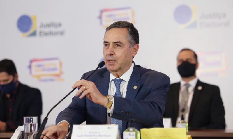Luís Roberto Barroso pede que PF investigue ataque hacker ao sistema do TSE