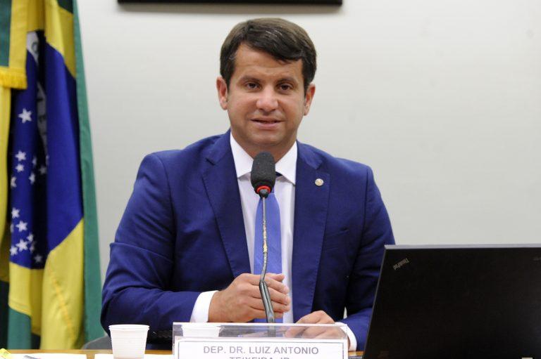 Comissão discute andamento de ensaios clínicos da vacina Coronavac