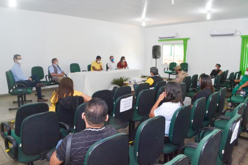 Com baixa nos casos e internações, Comitê Gestor flexibiliza toque de recolher em Parintins
