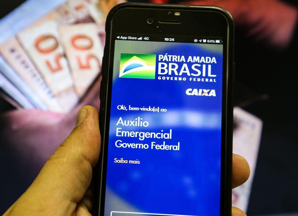 Caixa abre 771 agências hoje para pagar auxílio emergencial Caixa abre 771 agências hoje para pagar auxílio emergencial
