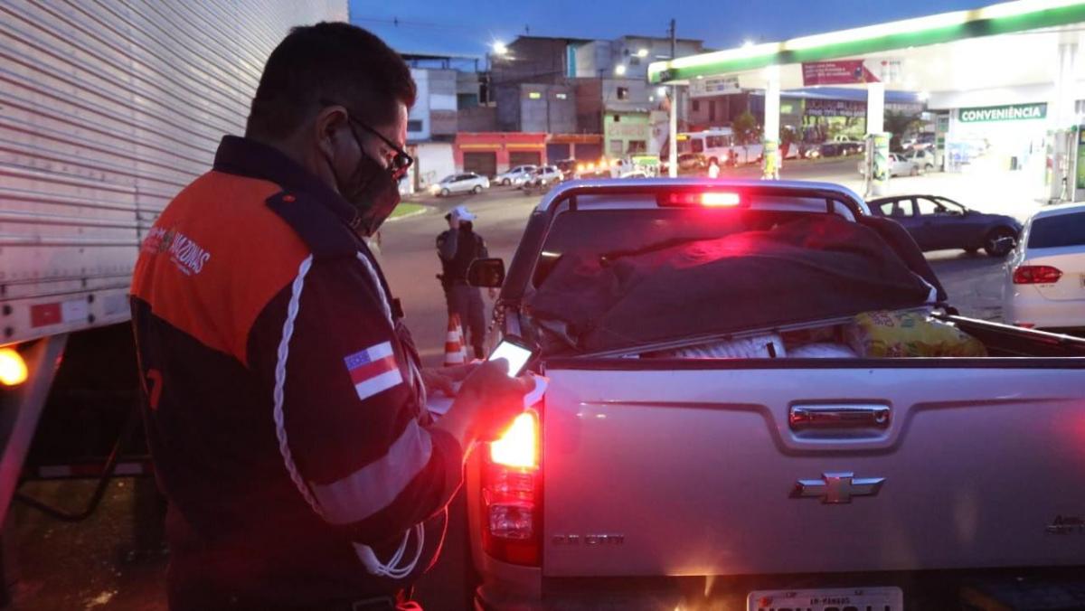 Detran-AM flagra 43 descumprindo Lei Seca no final de semana, em Manaus