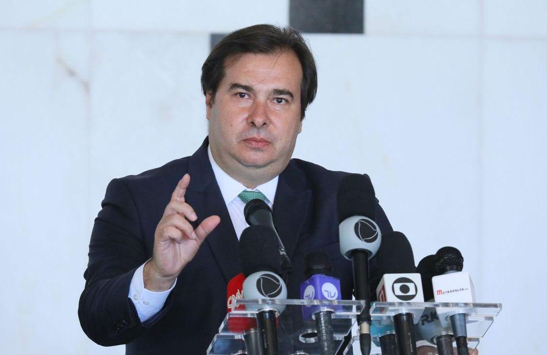 Maia defende aprovação de PEC Emergencial antes do Orçamento de 2021