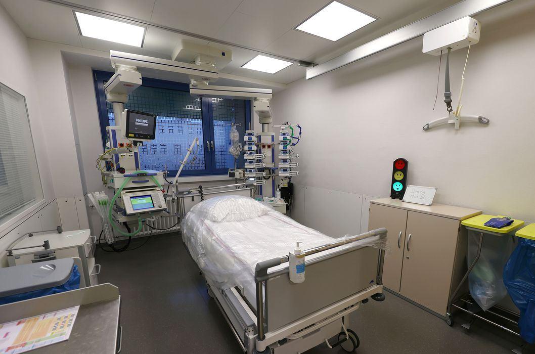 Saúde prorroga 1.420 leitos de UTI em 17 estados brasileiros