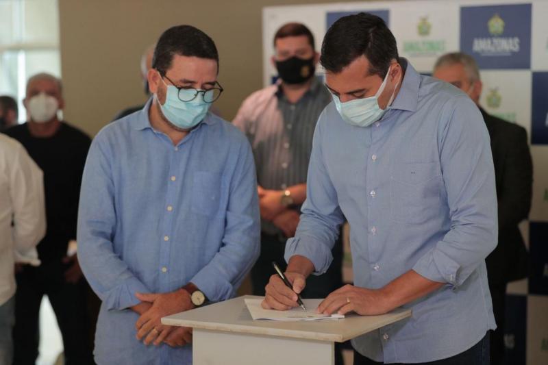 Wilson Lima assina lei que impulsiona a atividade da aquicultura
