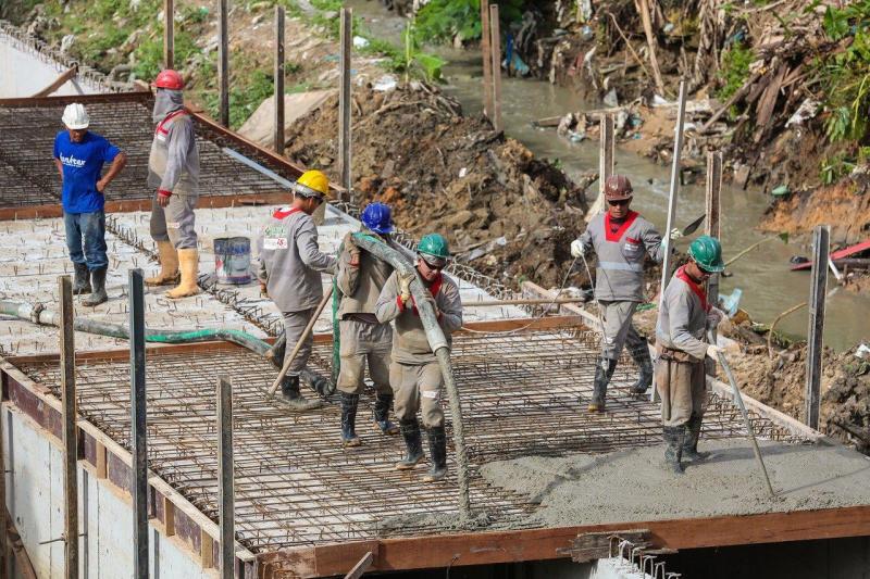 Governo avança na requalificação urbanística do igarapé Mestre Chico