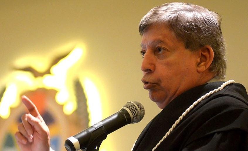 TCE-AM recebe pedido de aposentadoria do conselheiro Josué Filho