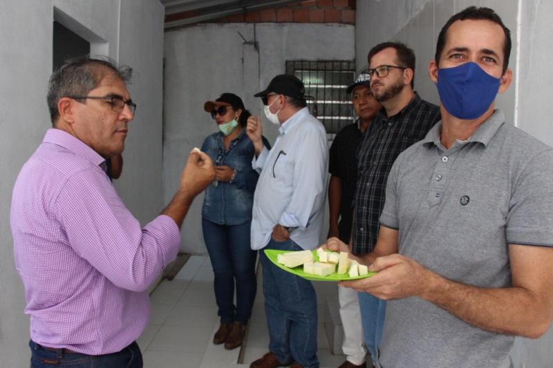 Último dia de intercâmbio entre Amazonas, Acre e Roraima leva gestores para conhecer queijos de Autazes