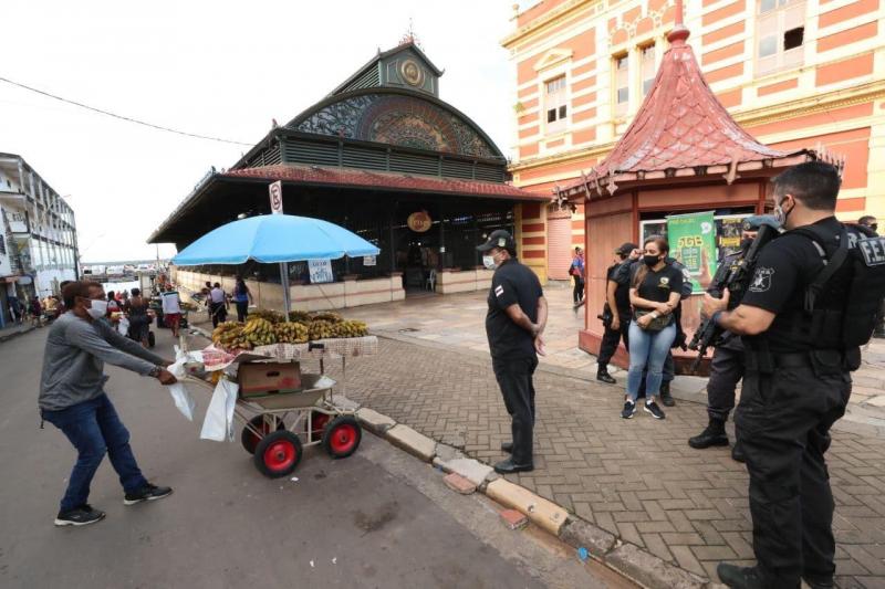 Governo do Amazonas fiscaliza cumprimento das medidas de restrição à Covid-19 durante ações da ‘Operação pela Vida’
