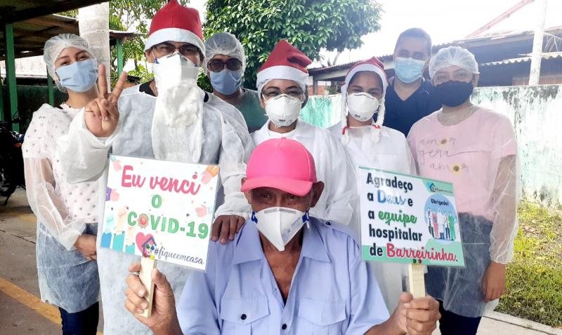 Idoso se recupera da Covid-19 e tem alta do hospital de Barreirinha, após 33 dias internado