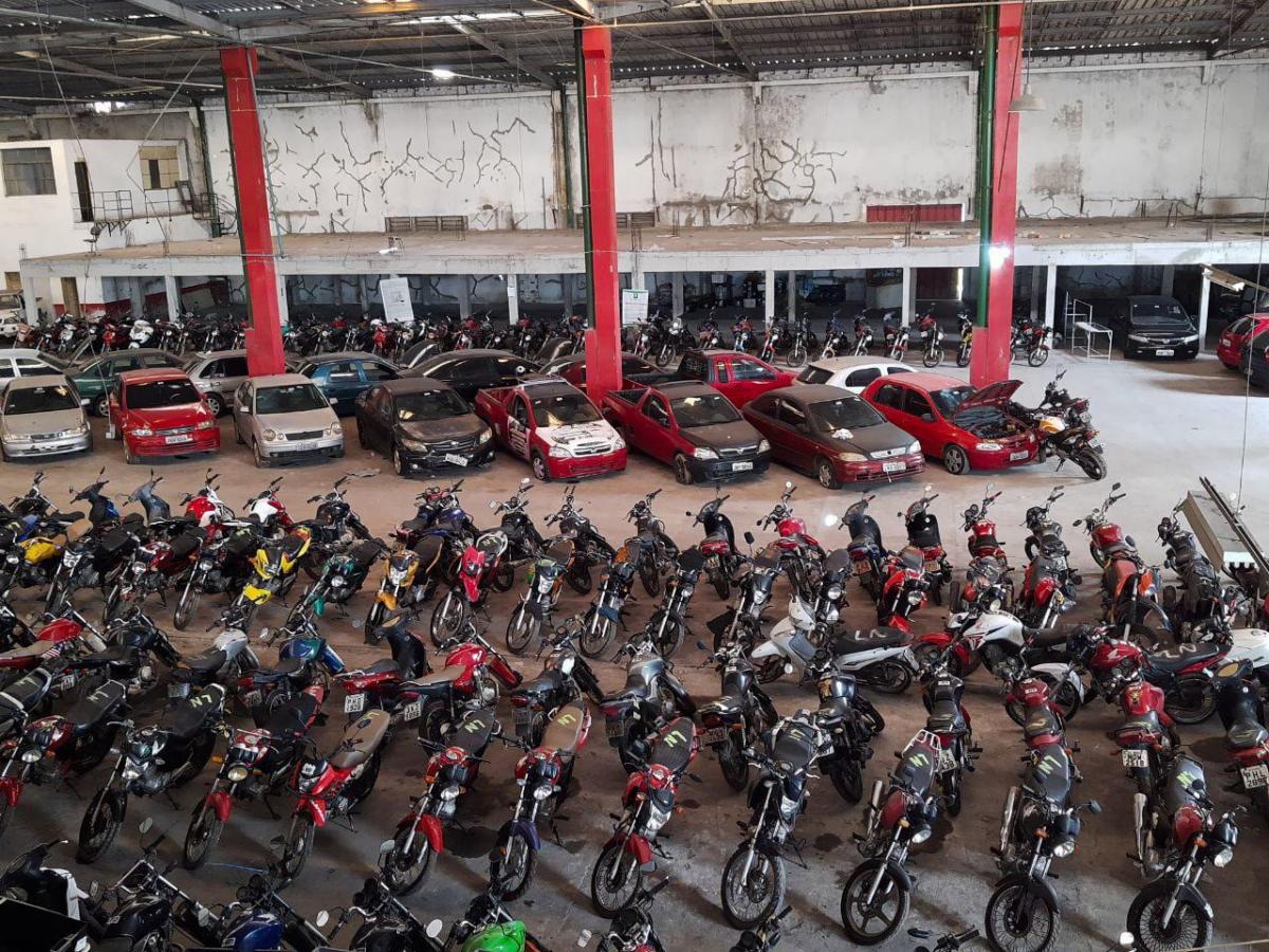 Detran-AM leiloa mais de 3.600 veículos e bate recorde em 2020