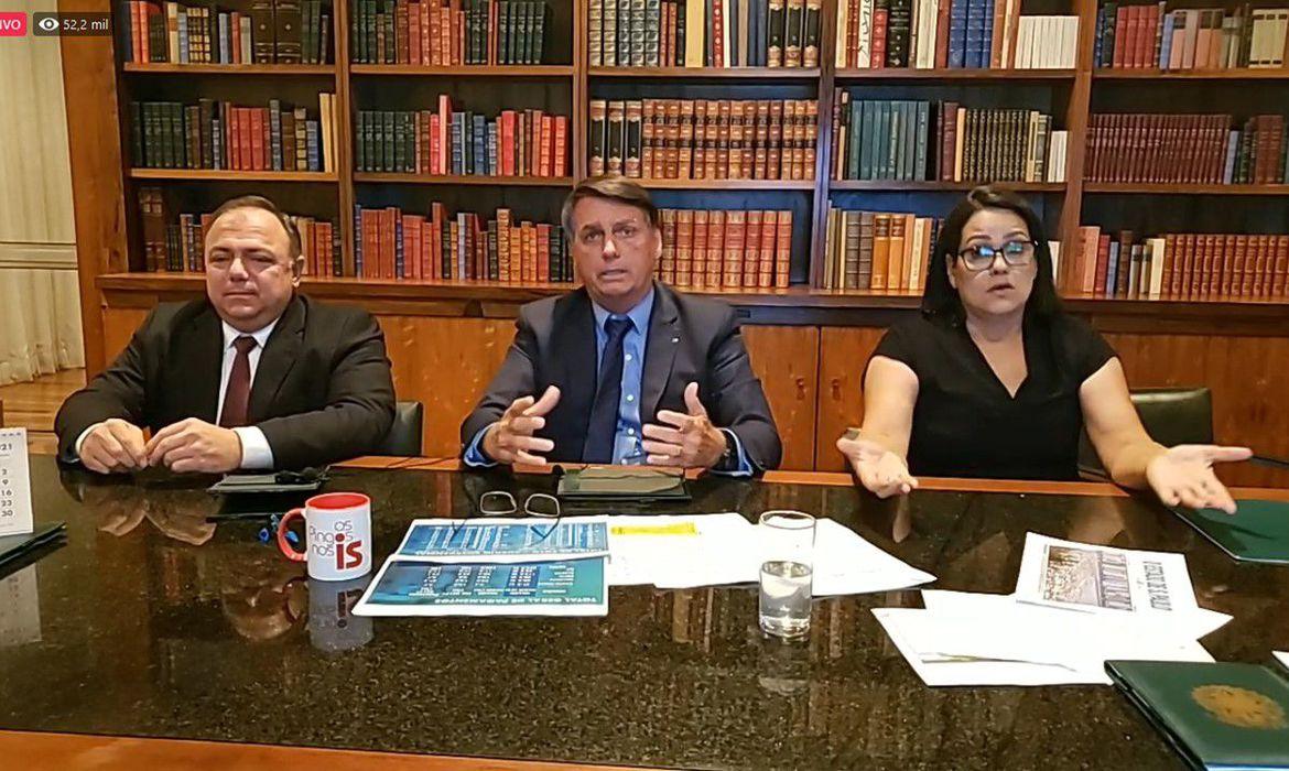 Bolsonaro diz que busca a conscientização contra a Covid-19 Bolsonaro diz que busca a conscientização contra a Covid-19