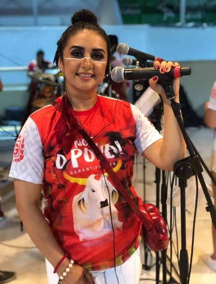 Cantora do Garantido, Roci Mendonça, morre de Covid-19 