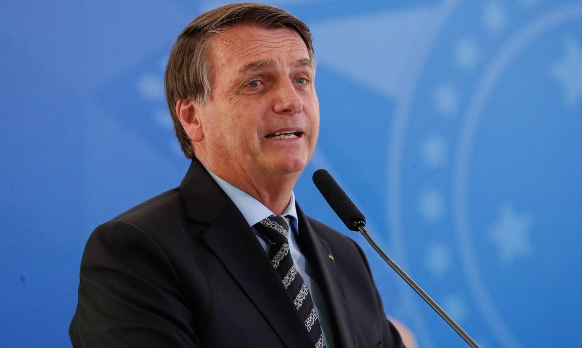Bolsonaro sanciona PL de apoio a estados e municípios endividados Bolsonaro sanciona PL de apoio a estados e municípios endividados