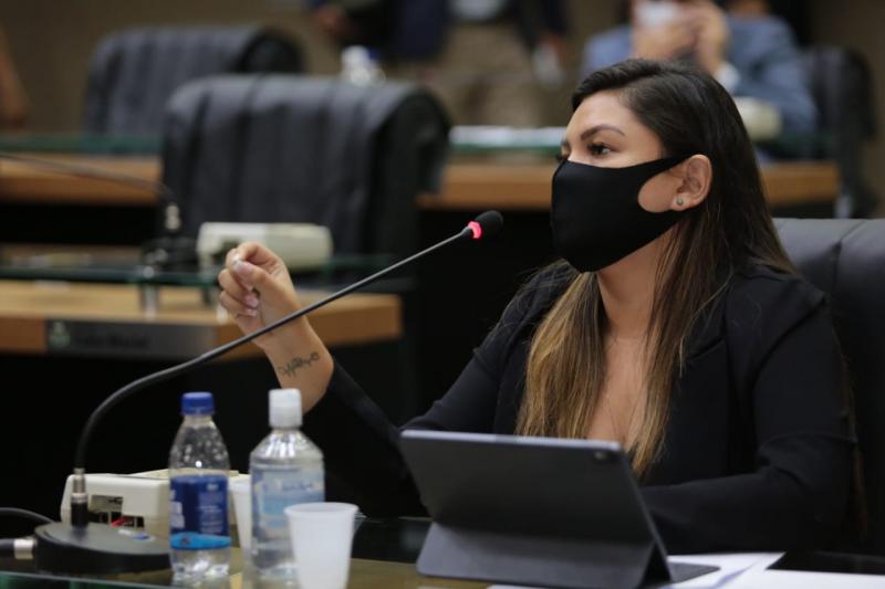 Joana Darc destina salário de janeiro para compra de oxigênio para hospitais de Manaus e pessoas com deficiência