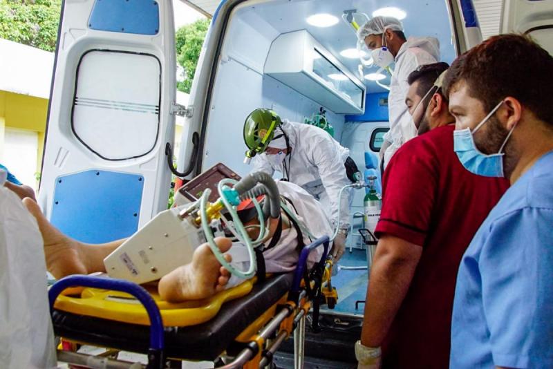 Seis parintinenses em estado grave são transferidos para leitos de UTI de Belém-PA