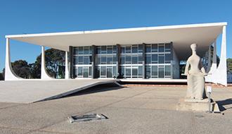 Anvisa deve prestar informações sobre análise da vacina Sputnik V