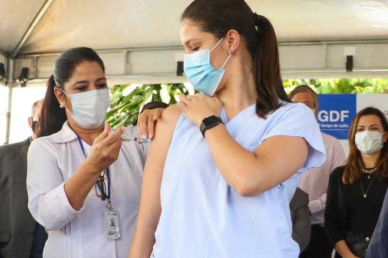 Saúde alerta estados e municípios ser imprescindível seguir o Plano Nacional de Vacinação contra a Covid-19