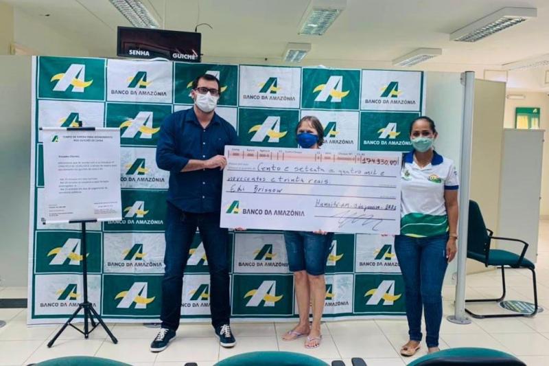 Projeto de crédito rural elaborado pelo Idam garante recursos para agricultora em Humaitá