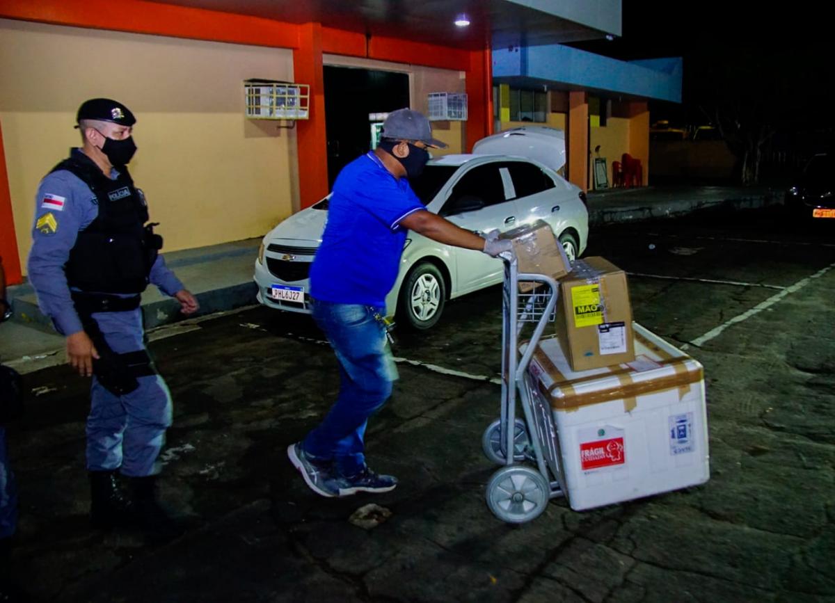 Parintins recebe nova remessa de vacinas Coronavac