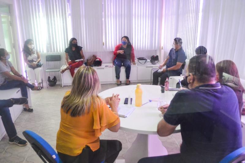 Parintins retorna com aulas remotas na rede municipal