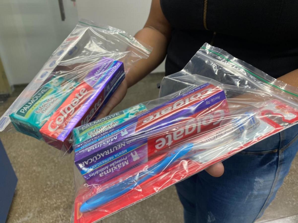 FCecon recebe doação e distribui kits de higiene para pacientes