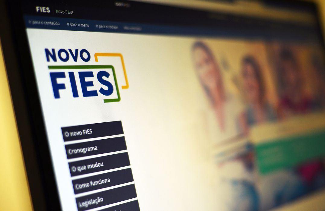 Fies: inscrições para financiamentos no ensino superior terminam hoje